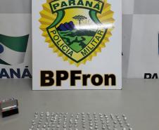 Na noite de sábado (11), durante patrulhamento em Guaíra-Pr policiais do BPFron apreenderam 204 pedras de substância análoga a crack 