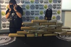 Mulher é presa tentando transportar drogas na rodoviária de Curitiba