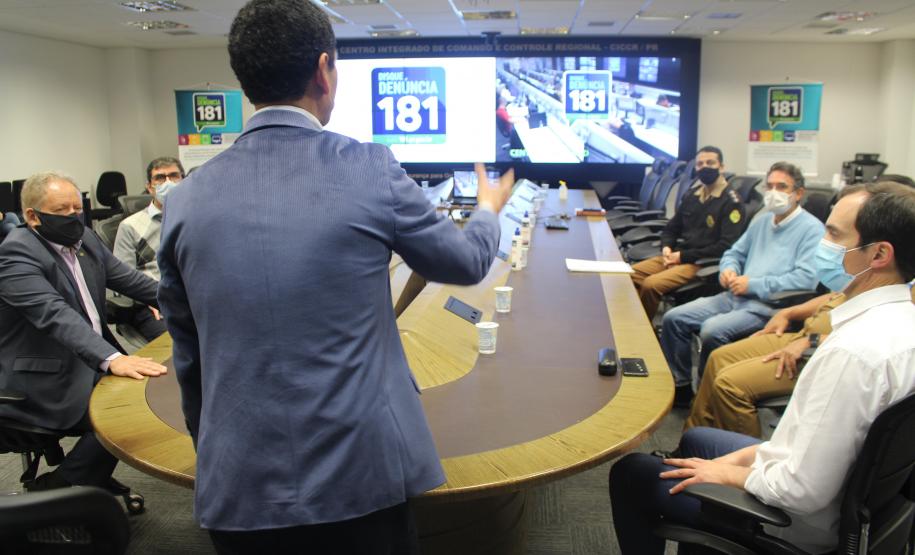 Disque Denúncia 181 recebe da iniciativa privada material educativo para reforçar participação da comunidade