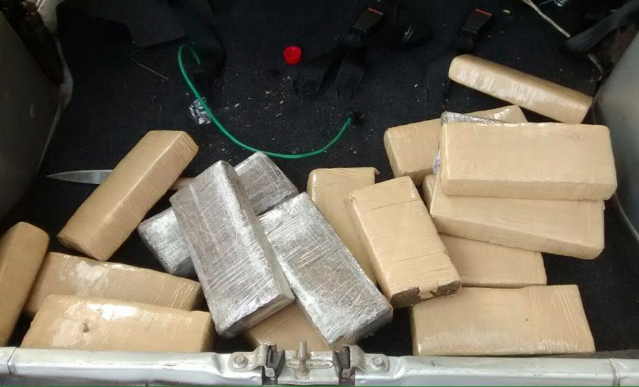 Mulher é presa tentando transportar drogas na rodoviária de Curitiba