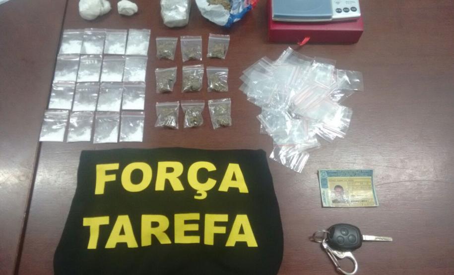 Homem é preso com cocaína, maconha e carro roubado em Curitiba Homem é preso com cocaína, maconha e carro roubado em Curitiba