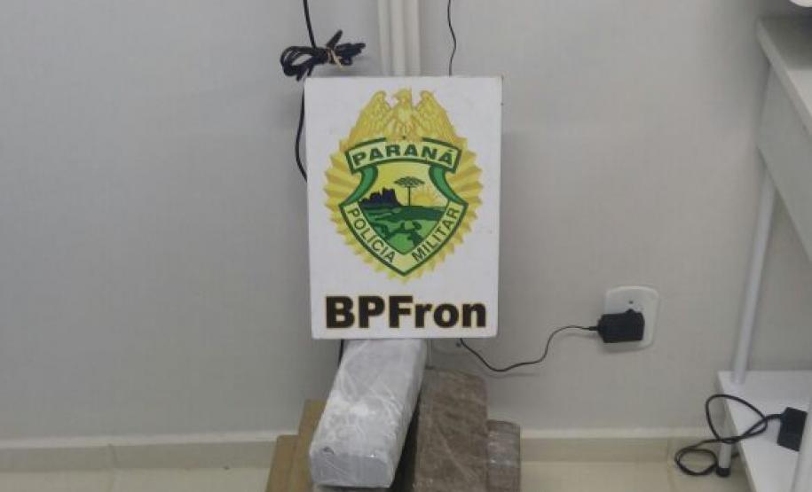Na  noite de terça-feira (14), policias militares do BPFron apreenderam entorpecente em Realeza-Pr