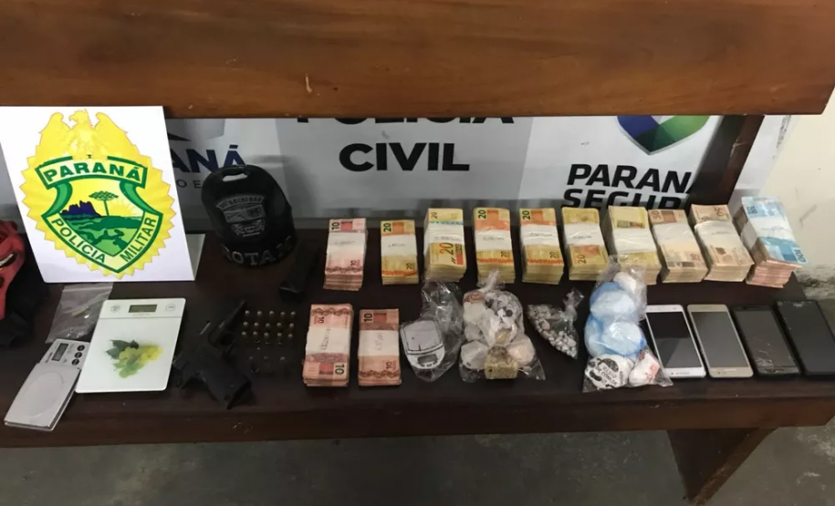 OPERAÇÃO DO BATALHÃO AMBIENTAL RESGATA PÁSSAROS SILVESTRES EM MATINHOS pmpr