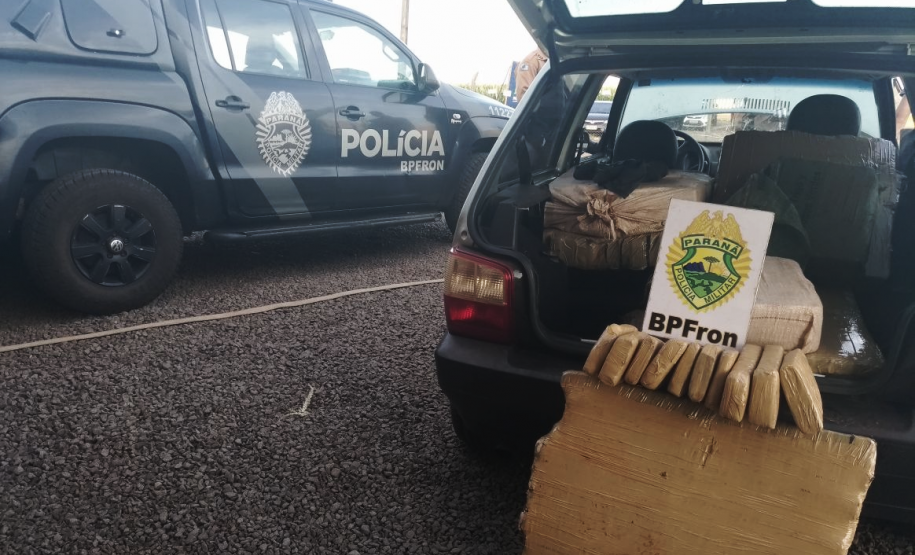EQUIPE DO BPFRON APREENDE 214 QUILOS DE MACONHA, VEÍCULOS E BARCO NA REGIÃO DE FRONTEIRA BPFRON