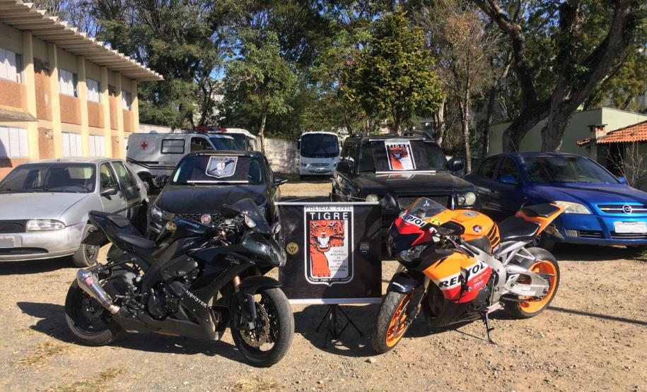 TIGRE PRENDE QUADRILHA QUE SEQUESTRAVA GERENTES PARA ROUBAR BANCOS NO PR E EM SC Divulgação PMPR