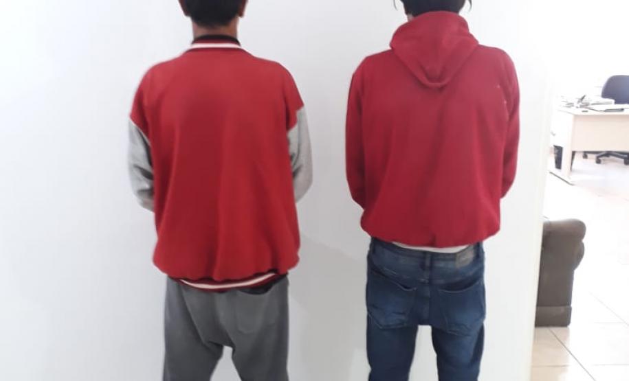 POLÍCIA PRENDE DOIS SUSPEITOS DE ASSASSINATO EM RIO BRANCO DO SUL Divulgação